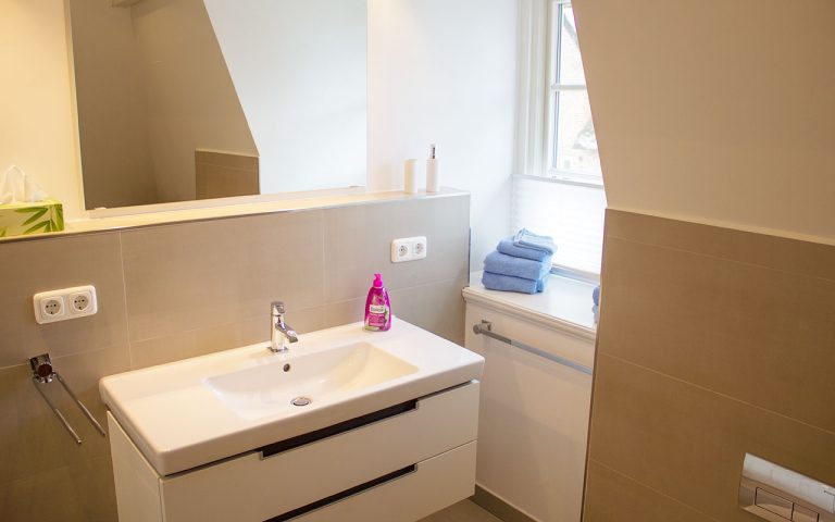 Ferienhaus-Amrum-Soederjaat-1b_4-6-Personen_013